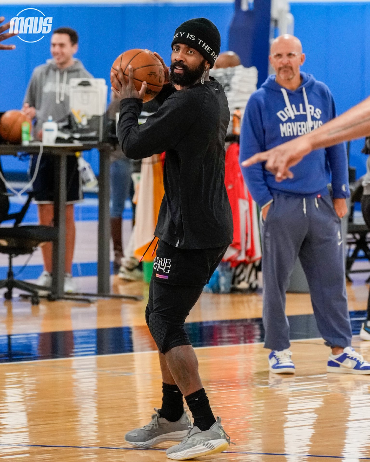 NBA杯第四比赛日看点:勇士&老鹰冲击三连胜,76人盼终结连败 4 NBA杯第四比赛日看点:勇士&老鹰冲击三连胜,76人盼终结连败