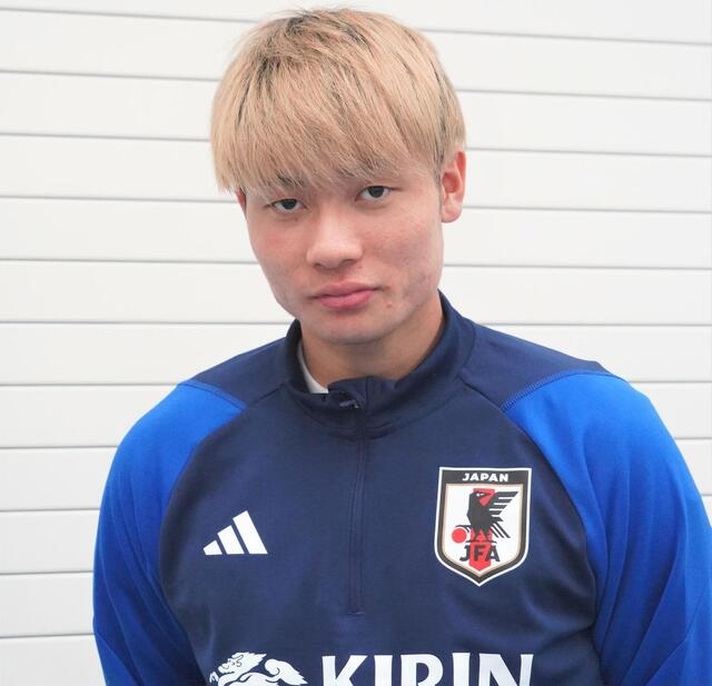 福田师王超越香川真司,成为打入德甲首球第二年轻的日本球员 1 福田师王超越香川真司,成为打入德甲首球第二年轻的日本球员