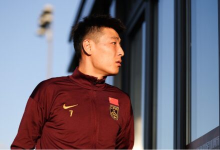 媒体人：踢日本国足进攻端有亮点，但不能证明不需要武磊