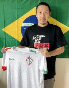 41岁日本老将挑战巴西州级联赛，踢球之余兼任职业麻将玩家