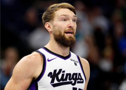 明日NBA杯对阵快船：小萨和德罗赞均不在伤病报告中