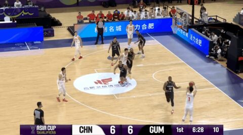 曾凡博：郭导一直在鼓励我在场上释放自己，我们还有很多能提高的地方