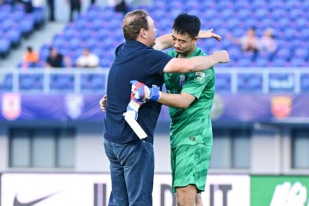 足球报：把握机会能力欠缺、定位球防守失误，本赛季一直困扰申花