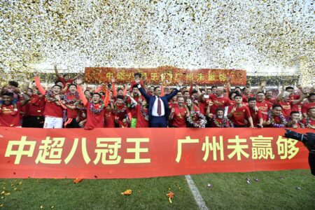 每年亏10个亿🤯从2013年到2019年，广州恒大亏损总额达70多亿元