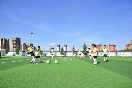 足协工作报告：2024年精英注册青少年球员92979人，增长率为6.3%