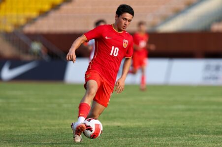 足球报：这次换U17国少冲击世界大赛 艾比布拉是绝对核心