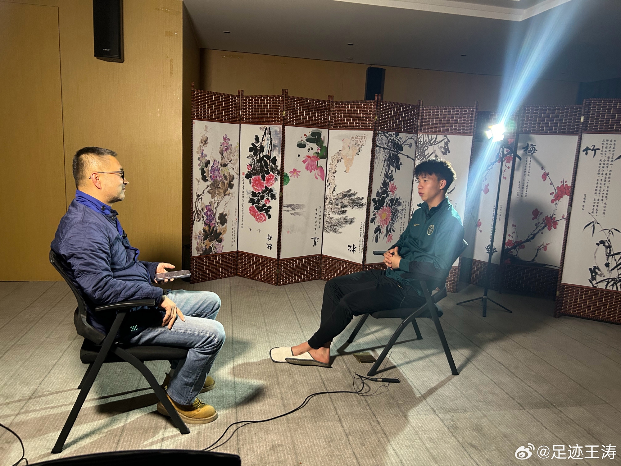 记者:王钰栋视韦世豪为偶像&想加他微信,现进了国足不知加到没 1 记者:王钰栋视韦世豪为偶像&想加他微信,现进了国足不知加到没