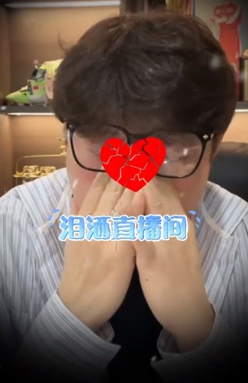 赵鹏泪洒直播间：南基一确实不配执教河南队，可怜球员和球迷