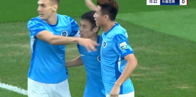 半场-新鹏城暂1-1亚泰 安永佳助攻张煜东破门谭龙扳平+7轮5球
