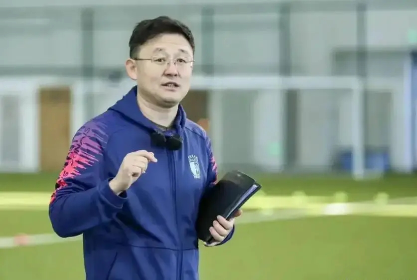 免费足球训练，为何退出要赔18万？孙继海青训营索赔争议