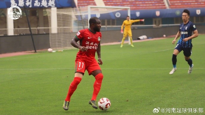 河南队与武汉三镇进行了一场热身赛,最终河南队主场4-2取胜 2 河南队与武汉三镇进行了一场热身赛,最终河南队主场4-2取胜
