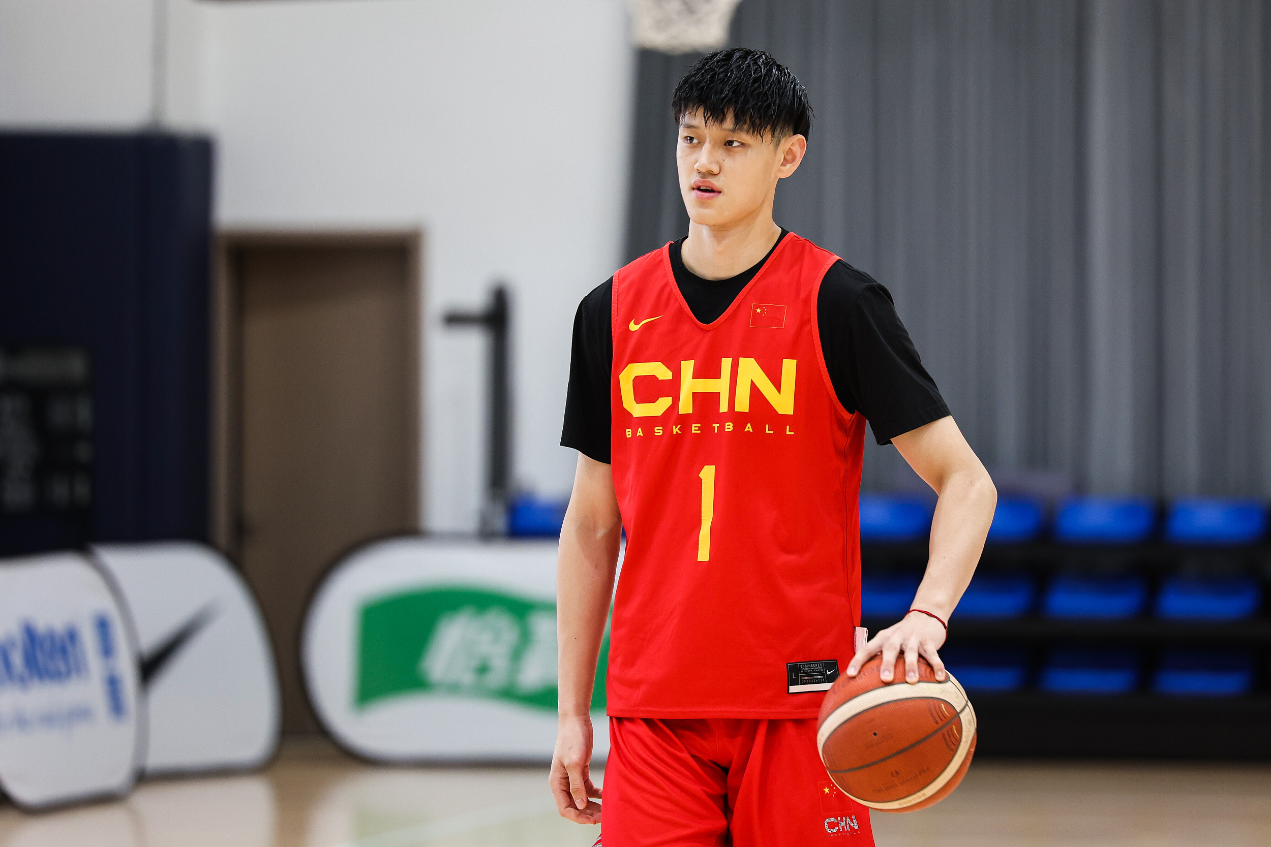 媒体人：曾凡博目前最重要赶上亚洲杯，NBA去向要等7月份才逐步有消息