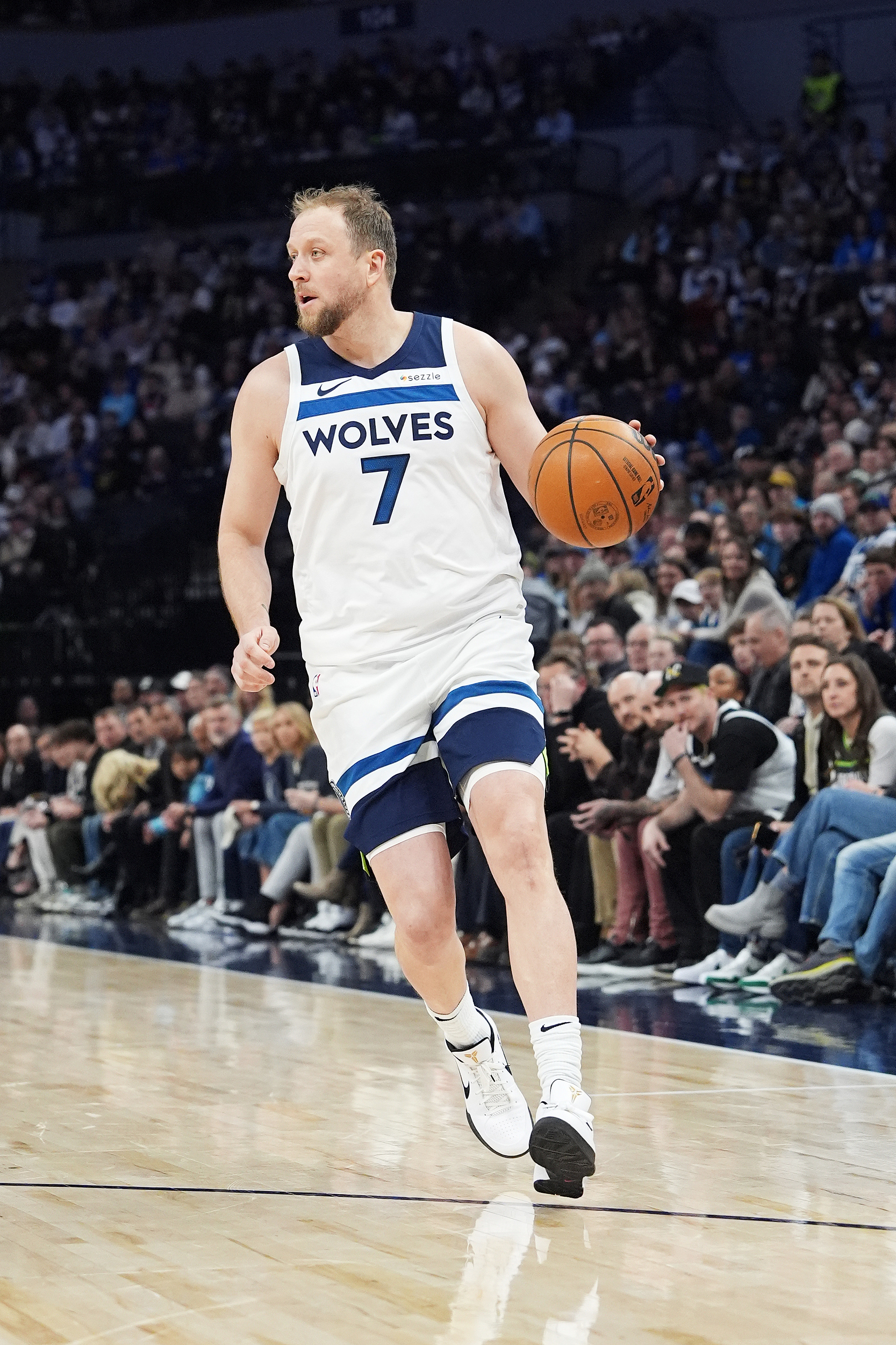 乔·英格尔斯宣布退役，效力NBA11个赛季&曾效力爵士、雄鹿、魔术和森林狼