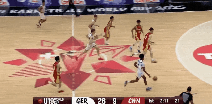 U19世界杯半场：朱正7分3助攻&张博源2分4犯规，中国男篮34-49落后德国