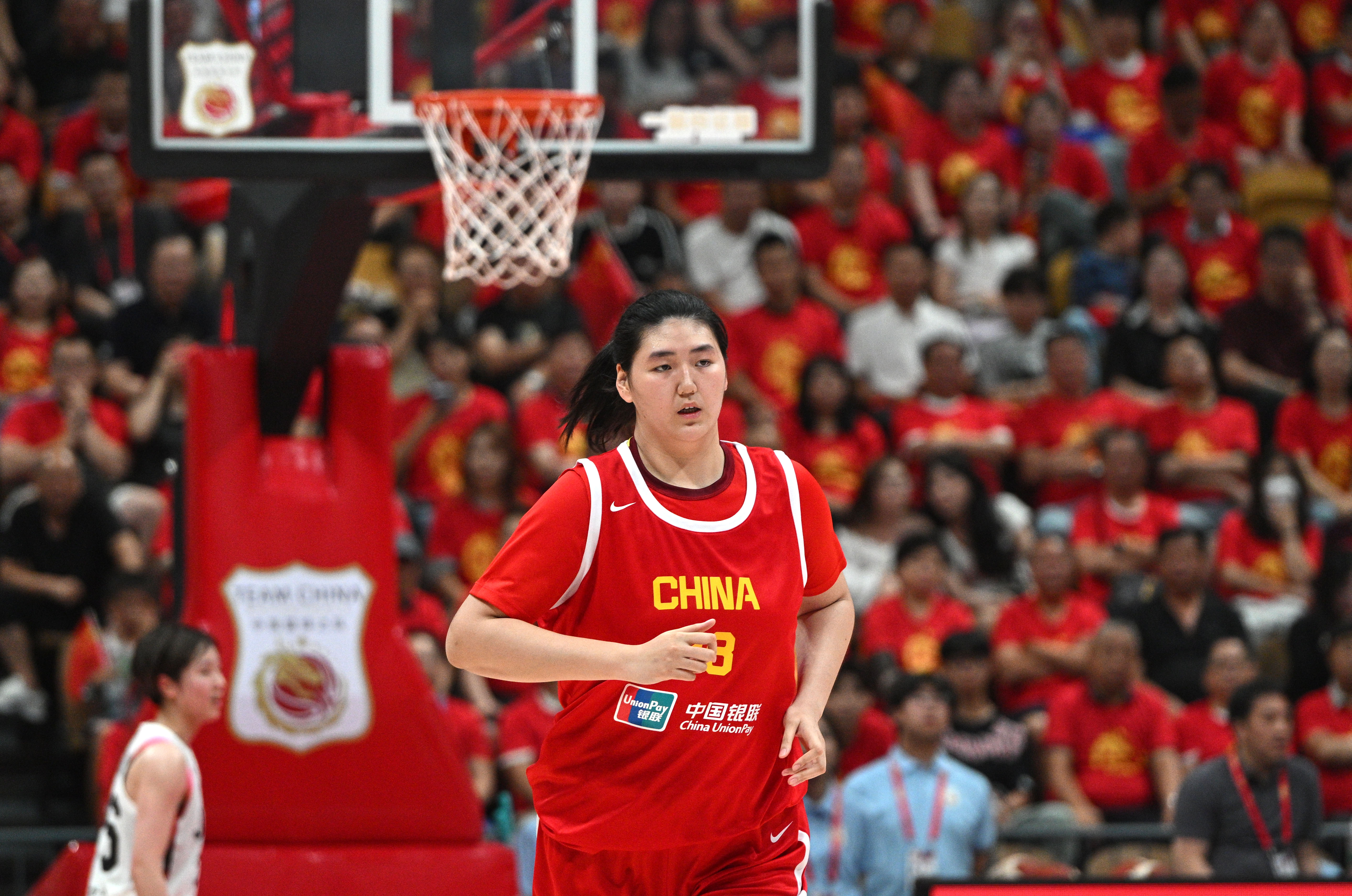 中国女篮4胜1负季军收官！张子宇首次成人大赛场均15.6分收获成长