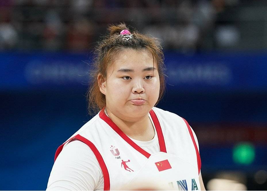 中国大学生女篮vs美国女篮：中美金牌争夺战，刘禹彤率队冲击全胜卫冕