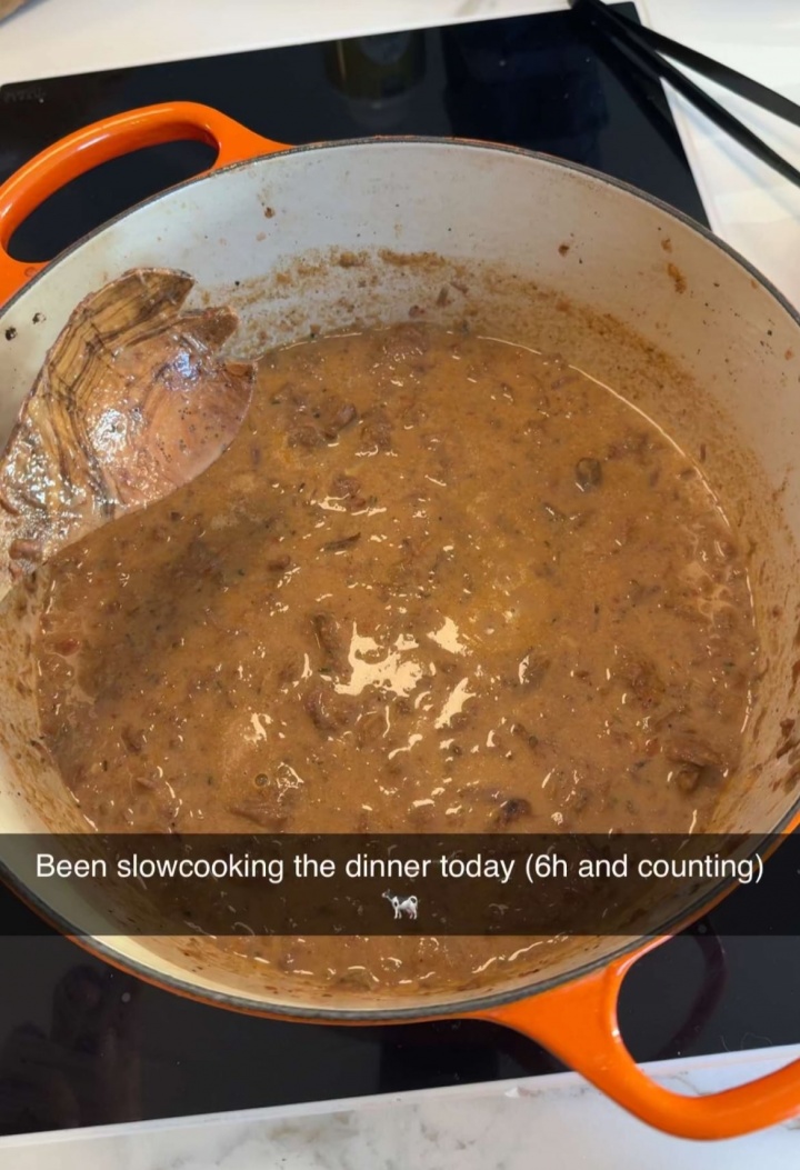 能好吃吗？哈兰德晒晚餐被球迷调侃像排泄物，回复看着恶心但好吃