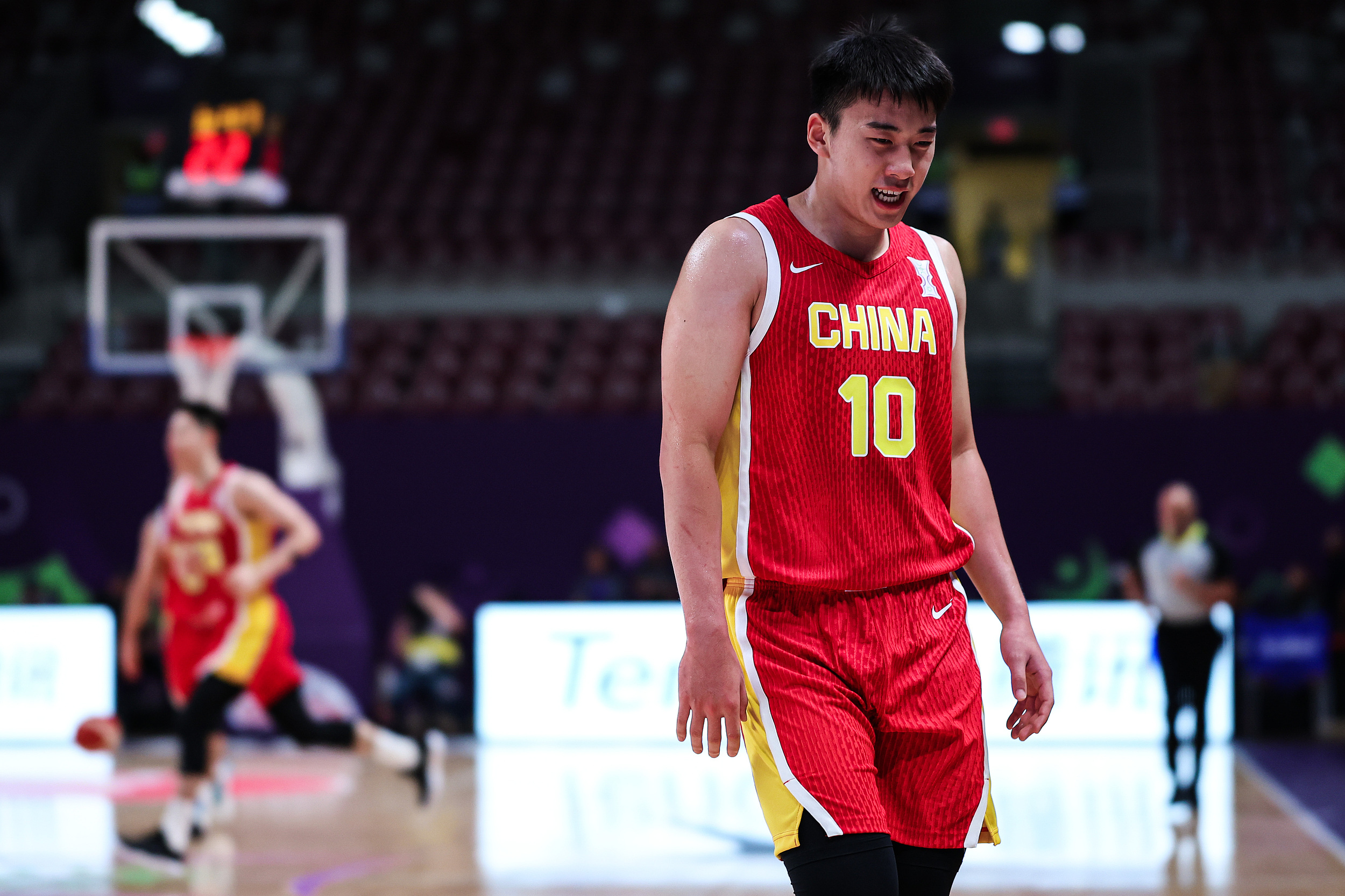 媒体人：王俊杰的表现不可思议，他与杨瀚森的搭档会重塑男篮辉煌