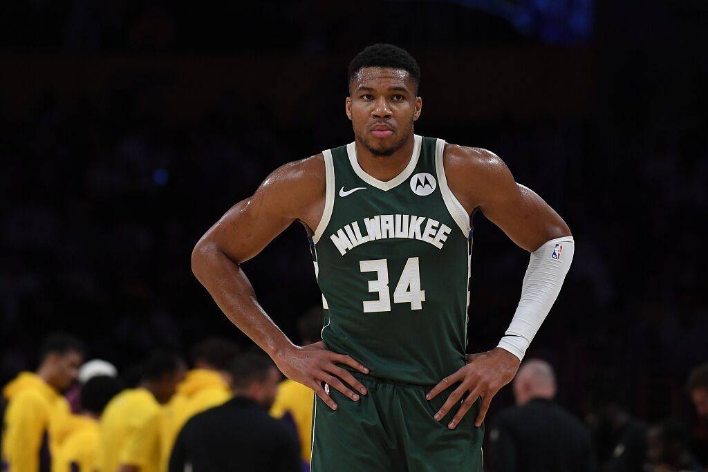 NBA官网更新东部球星实力榜：字母哥、布伦森和米切尔位列前三