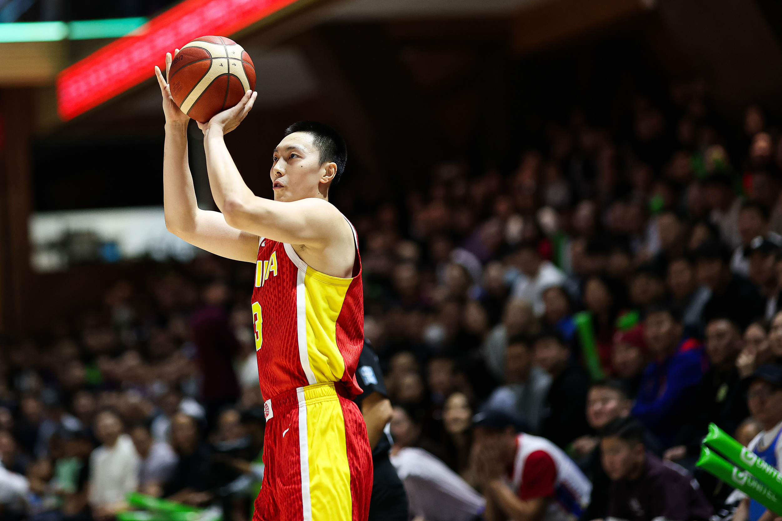 男篮亚洲杯12强出炉：中国领衔4队率先晋级八强，日本、韩国，菲律宾等进入附加赛