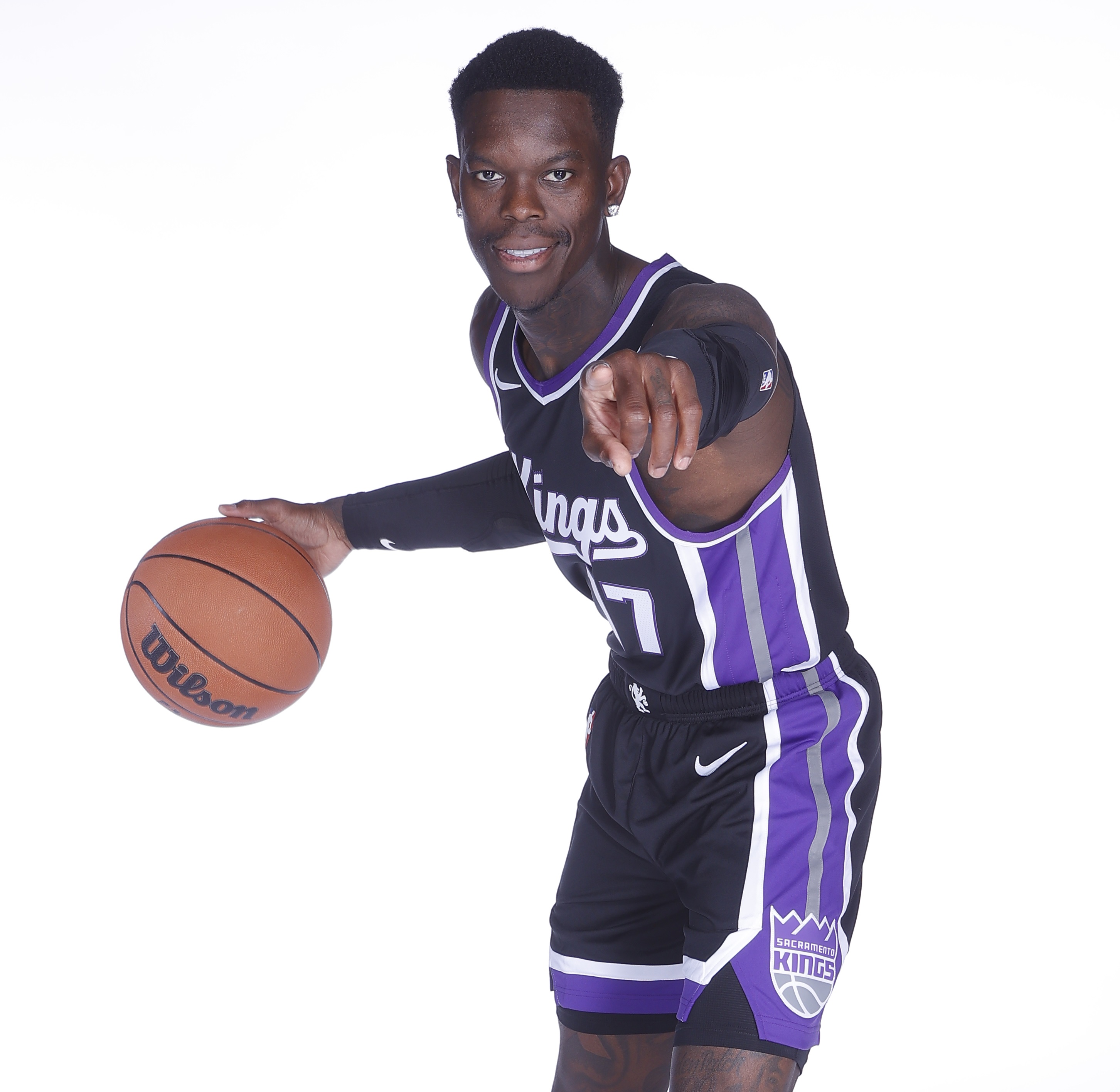 喜上加喜！NBA官方更新社媒庆祝施罗德32岁生日快乐